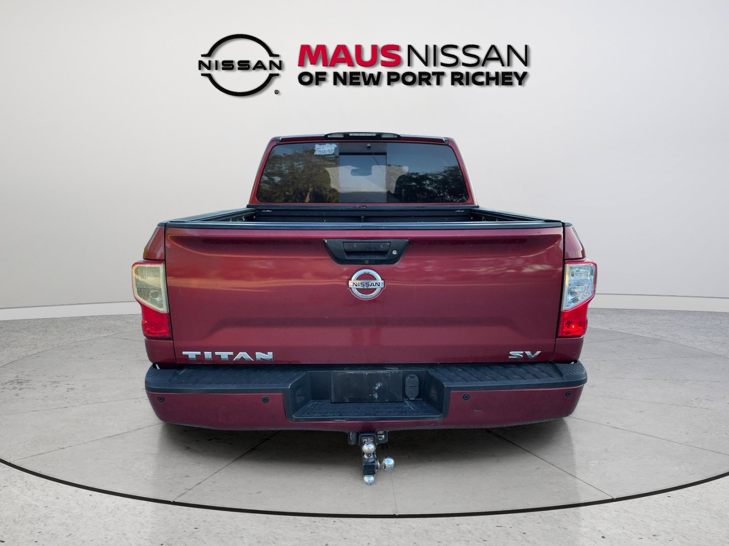 Used 2017 Nissan Titan SV RWD image 8