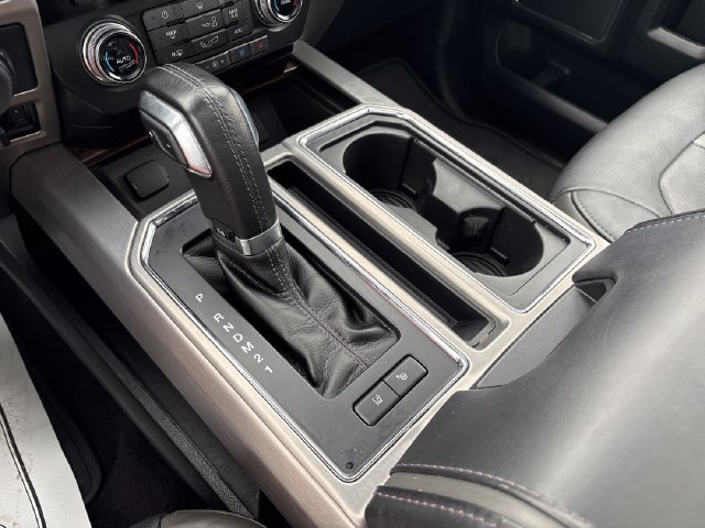 Used 2016 Ford F150 Platinum w/ Equipment Group 701A Luxury AWD/4WD image 18