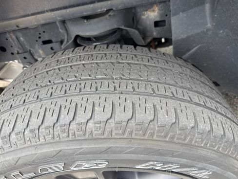 Used 2023 RAM 1500 Big Horn AWD/4WD image 7