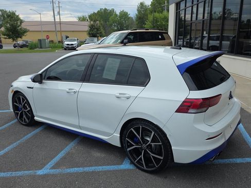 Used 2024 Volkswagen Golf R AWD/4WD image 3