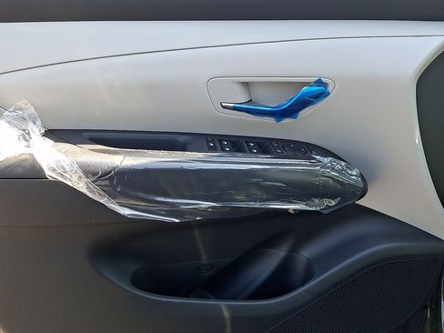 New 2026 Hyundai Tucson SE FWD image 8