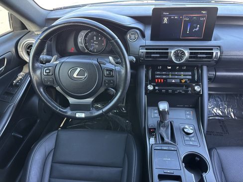 Used 2022 Lexus IS 350 F Sport image 3