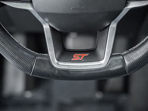 Used 2020 Ford Explorer ST w/ ST Street Pack image 38