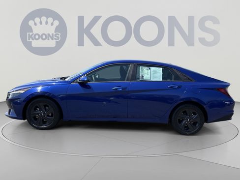 Certified 2023 Hyundai Elantra SEL w/ Cargo Package FWD image 2