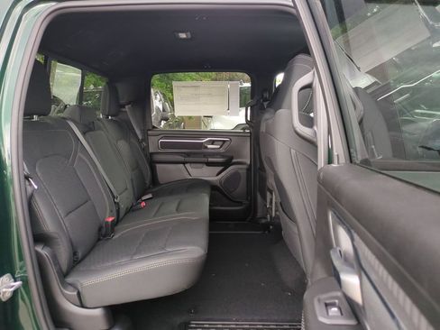 New 2026 RAM 1500 4x4 Crew Cab image 15