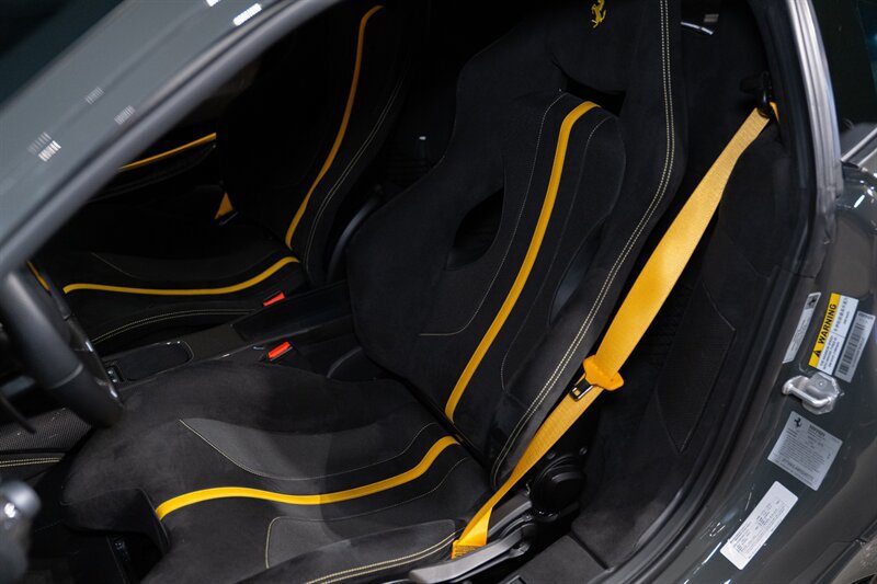 Used 2019 Ferrari 488 Pista Coupe RWD image 37