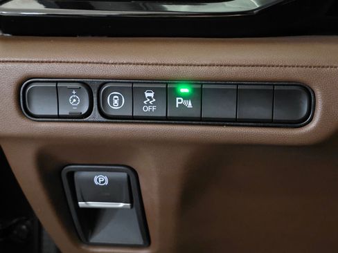 Used 2023 Acura MDX SH-AWD w/ Technology Package image 34