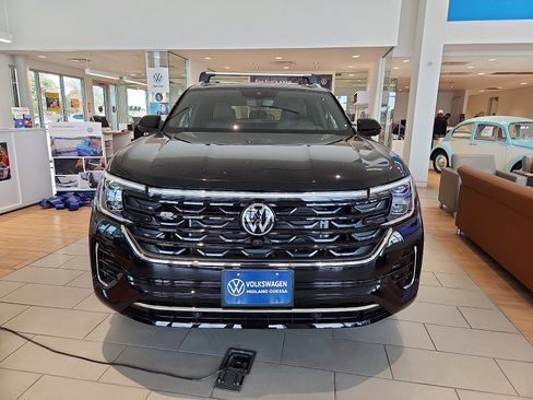 New 2026 Volkswagen Atlas Cross Sport SEL Premium R-Line image 2