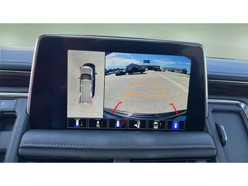 Certified 2024 Chevrolet Tahoe Z71 w/ Luxury Package AWD/4WD image 19