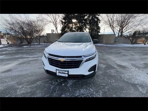 Certified 2023 Chevrolet Equinox LS w/ LS Convenience Package image 3