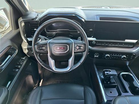 Used 2023 GMC Sierra 1500 SLT w/ SLT Convenience Package AWD/4WD image 13