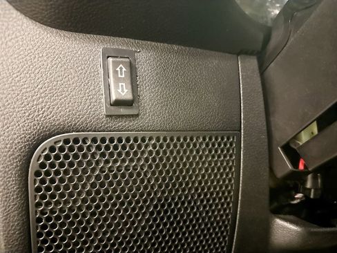 Used 2015 Jeep Wrangler Unlimited Sport image 12