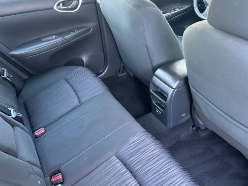 Used 2019 Nissan Sentra SV image 29