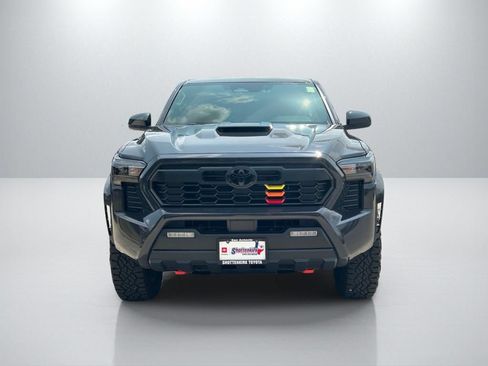 Certified 2026 Toyota Tacoma TRD Sport AWD/4WD image 2