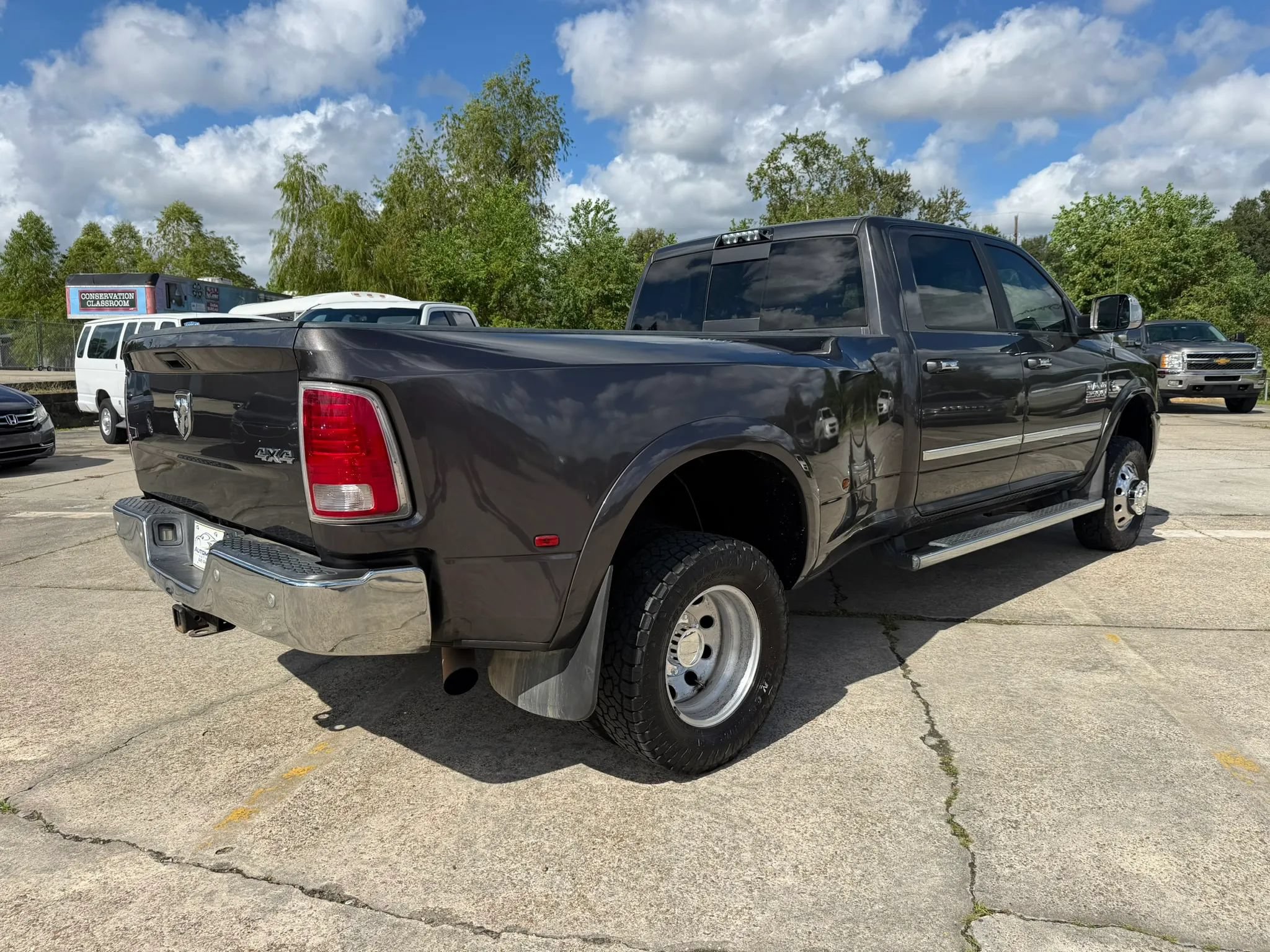 Used 2018 RAM 3500 Laramie AWD/4WD image 6