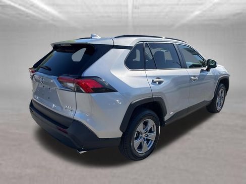 Used 2024 Toyota RAV4 XLE AWD/4WD image 3