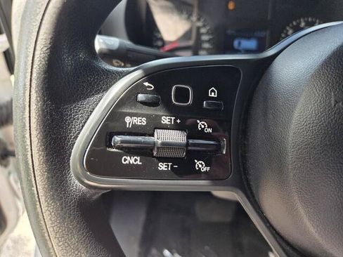 Used 2022 Mercedes-Benz Sprinter 2500 image 10