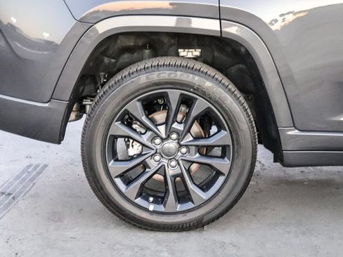 New 2026 Jeep Grand Cherokee Limited AWD/4WD image 12