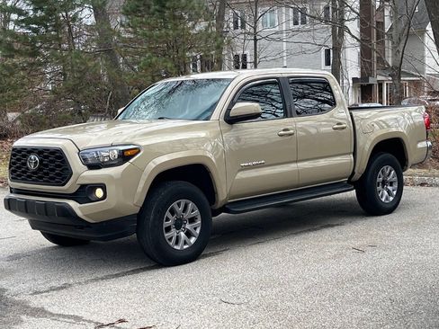 Used 2019 Toyota Tacoma SR5 image 3