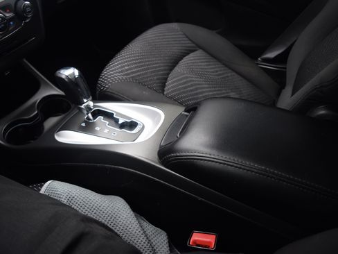 Used 2017 Dodge Journey SE w/ Safe & Sound Group image 13