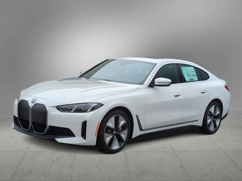 Used 2025 BMW i4 xDrive40i w/ Premium Package image 4