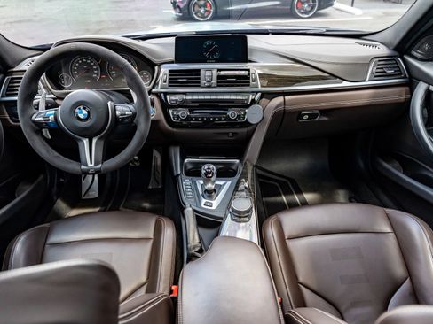 Used 2017 BMW M3 RWD image 15