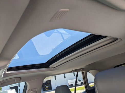 Used 2024 Toyota RAV4 XLE Premium image 19