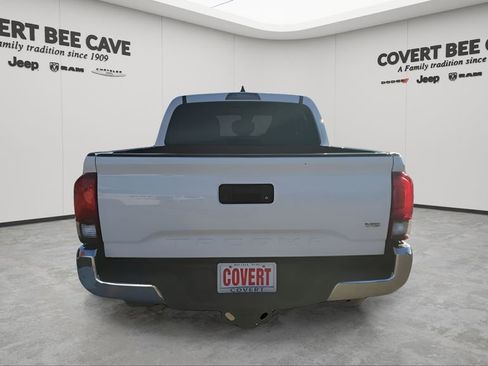 Used 2021 Toyota Tacoma SR5 image 8