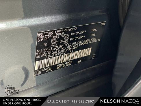 Used 2023 Toyota Venza XLE image 55