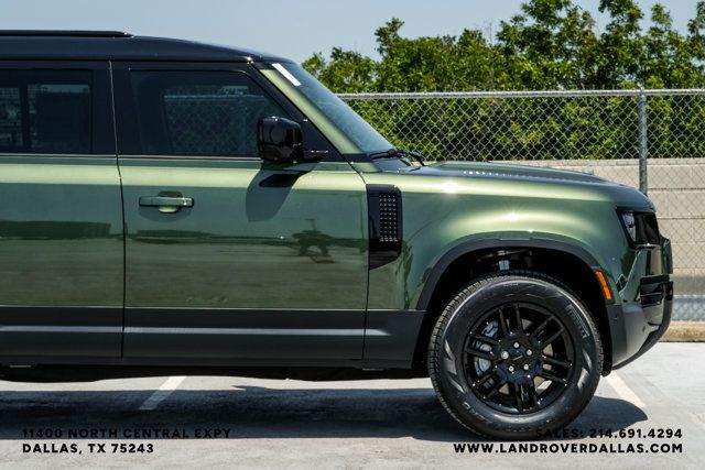 New 2026 Land Rover Defender 110 S AWD/4WD image 7