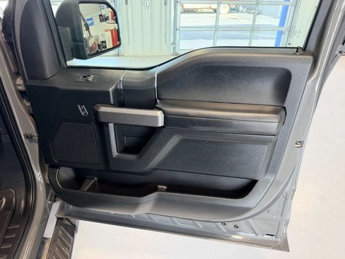Used 2020 Ford F150 XLT w/ Equipment Group 302A Luxury AWD/4WD image 23
