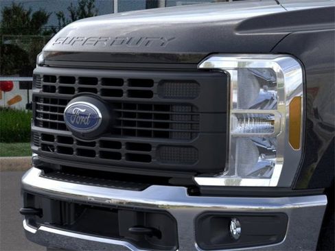 New 2026 Ford F350 XL w/ 360-Degree Camera Package image 17