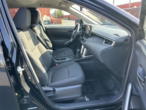 Used 2023 Toyota Corolla Cross LE image 14