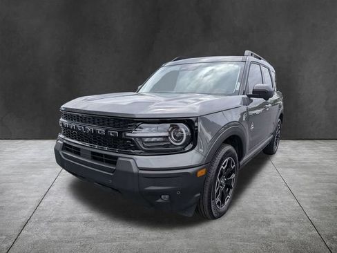 Used 2025 Ford Bronco Sport Outer Banks w/ Outer Banks Tech Package+ AWD/4WD image 8
