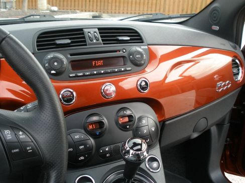 Used 2013 FIAT 500 Sport w/ Beats Audio Pkg FWD image 35