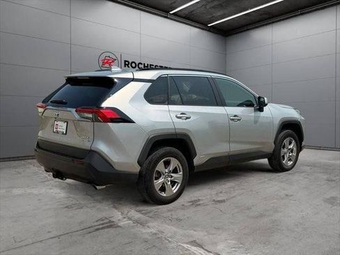 Certified 2022 Toyota RAV4 XLE w/ Carpet Mat Package (TMS) AWD/4WD image 95