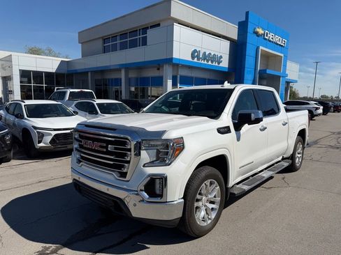 Used 2021 GMC Sierra 1500 SLT image 2