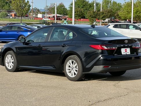 Used 2025 Toyota Camry LE image 6