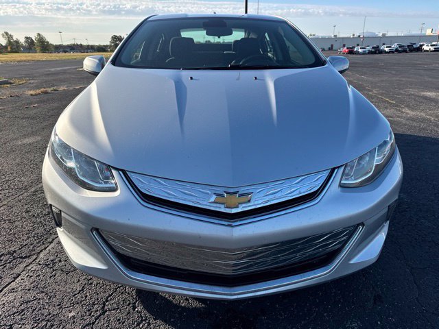 Used 2017 Chevrolet Volt LT w/ Comfort Package FWD image 2