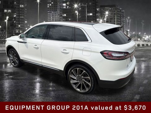 Used 2021 Lincoln Nautilus Reserve w/ Equipment Group 201A AWD/4WD image 4