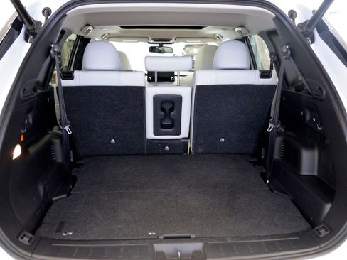 Used 2024 Mitsubishi Outlander SEL image 30