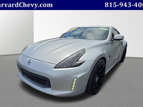 Used 2014 Nissan 370Z Coupe w/ Sport Package RWD image 3