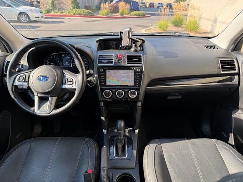Used 2017 Subaru Forester 2.5i Touring AWD/4WD image 14