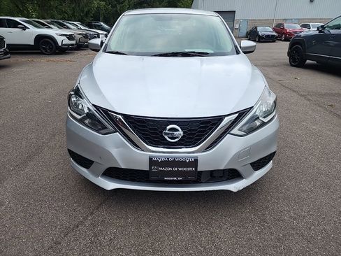 Used 2019 Nissan Sentra SV FWD image 2