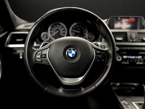 Used 2017 BMW 330i xDrive Sedan AWD/4WD image 22