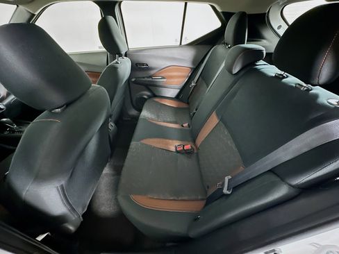 Used 2024 Nissan Kicks SR image 24