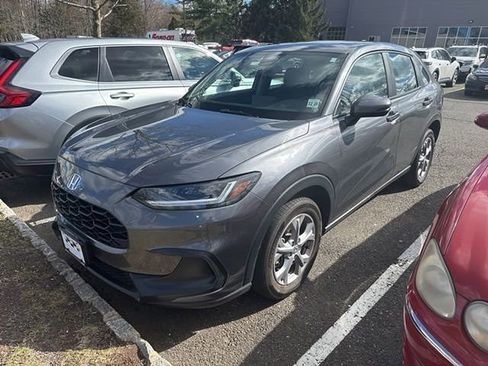 Certified 2024 Honda HR-V LX image 2