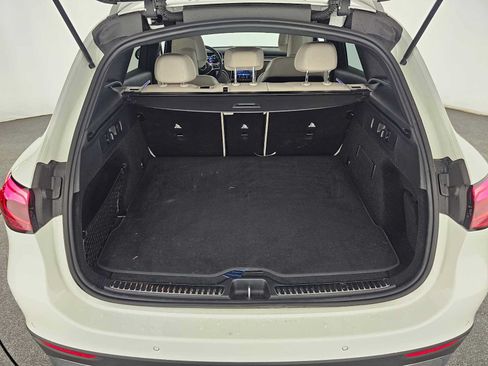Used 2026 Mercedes-Benz GLC 300 4MATIC image 14