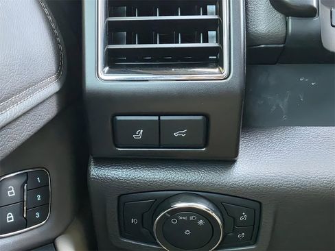 Used 2020 Ford Expedition Limited w/ Texas Edition Package image 30