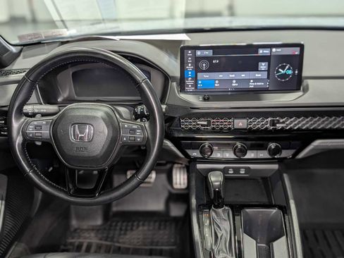 Used 2023 Honda Accord Sport image 5